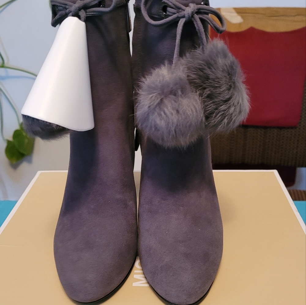 Michael Michael Kors Booties - Picture 2 of 6